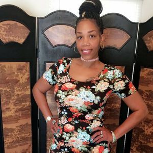 Meet your Posher, Angela